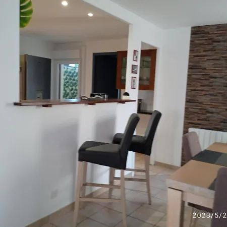 Comme A La Maison Apartment *